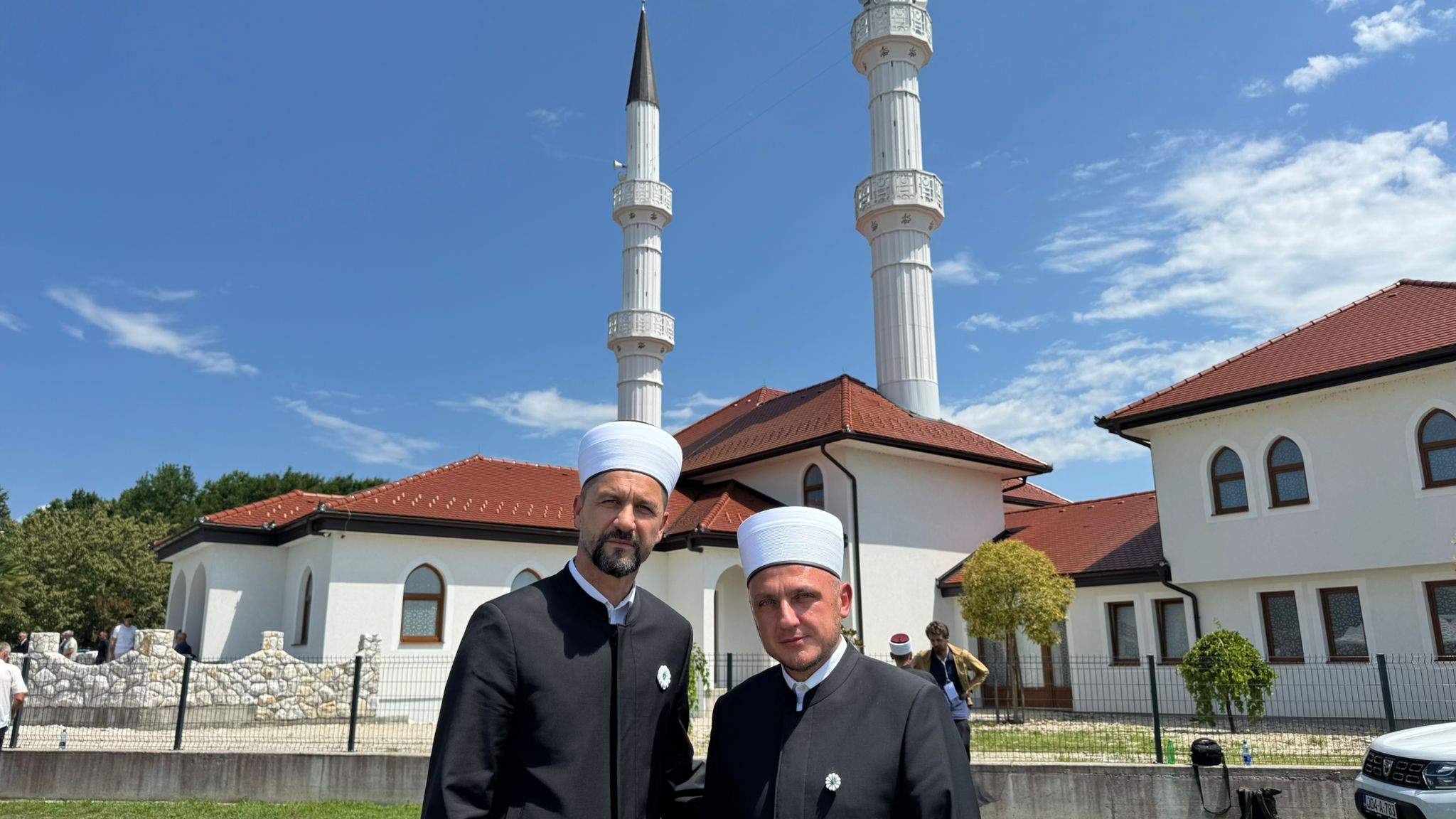 Peštalić - Mahić.jpg - Glavni imam MIZ Srebrenica Peštalić u Kozarcu: Mi smo narod koji sabira i dijeli svoju tugu